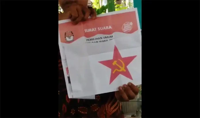 Surat suara Pilpres 2024 bergambar palu arit di Semarang, Jawa Tengah (Foto: Tangkapan Layar Facebook)