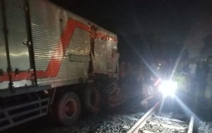 Ini Pengakuan Sopir Truk Pengangkut Kotak Suara yang Tersambar Kereta Api di Serdang Bedagai