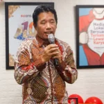 CEO PT Arkadia Digital Media Tbk sekaligus Pemimpin Redaksi Suara.com, Suwarjono, saat memberikan pengantar dalam sesi acara launching Local Media Community yang diadakan dalam Perayaan HUT ke-10 Suara.com di Jakarta, Rabu, 13 Maret 2024. (Foto: Suara.com/Alfian Winanto)