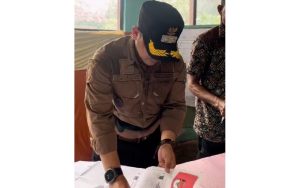 Kades di Cikalongkulon Cianjur Diduga Buat Curang saat Pencoblosan Pemilu 2024, Dijanjikan Iphone 15 Pro Max?