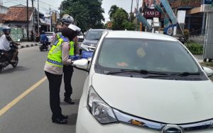 Operasi Keselamatan Lodaya 2024, Polres Purwakarta Gencar Edukasi Warga