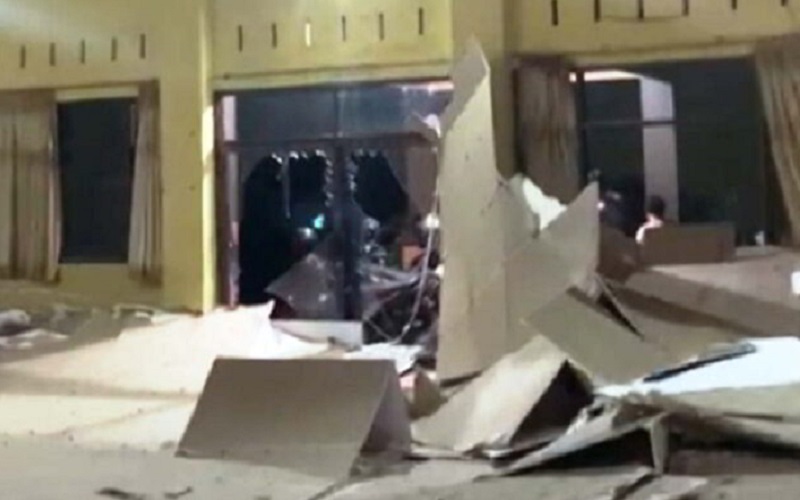 Bangunan Rusak Akibat Gempa Garut