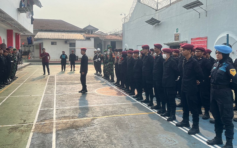 Jelang Lebaran, Lapas Kelas IIB Purwakarta Gelar Apel Siaga Gabungan TNI-Polri