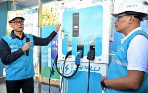 Darmawan Prasodjo Pastikan 1.299 Unit SPKLU se-Indonesia Siap Layani Pemudik Pengguna Mobil Listrik