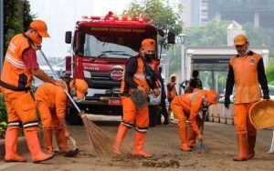 Ratusan Petugas Kebersihan dan Penyapu Jalanan di Cianjur Dikerahkan Selama Libur Lebaran, Ini Tugasnya