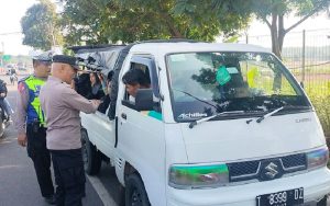Polres Purwakarta Imbau Warga Tak Gunakan Mobil Pikap untuk Berwisata