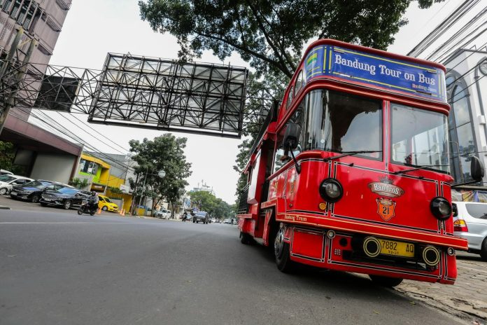Tiga Rute Bandros Bandung Via Braga Terbaru
