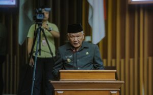 Bambang Tirtoyuliono Sampaikan Penjelasan Raperda Tentang RPJPD Kota Bandung Tahun 2025-2045