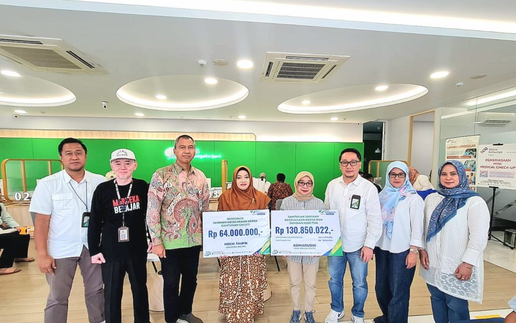 Peringati Hari Buruh 2024, BPJS Ketenagakerjaan Serahkan Santunan Rp194 Juta