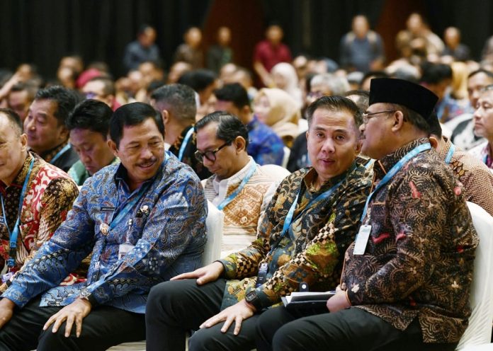 Penjabat Gubernur Jawa Barat Bey Machmudin menghadiri Musrenbangnas Tahun 2024 di Balai Sidang Convention Center, Jakarta, Senin (6/5/2024). (Foto: Adpim Jabar)