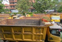 Ratusan sopir truk sampah di DLH Kota Bogor mogok kerja
