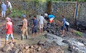 Puluhan Hektar Sawah Terancam Kekeringan Akibat Bendungan di Panawangan Ciamis Ambruk