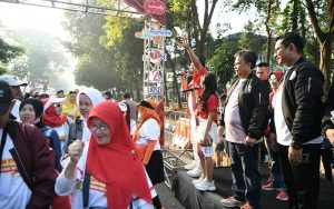 Lepas Jalan Sehat Harsiarda 2024, Herman Suryatman Sampaikan Hal Ini