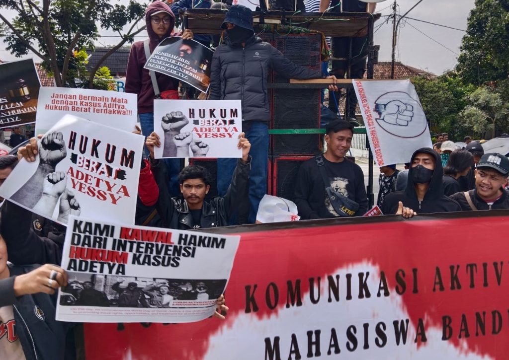 Aktivis Pemuda dan Mahasiswa Bandung Tolak Intervensi Sidang di PN Bandung