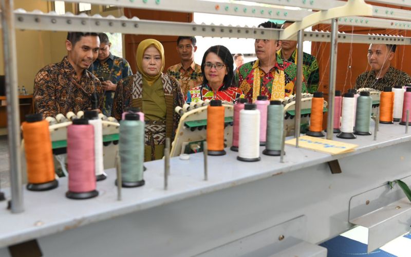Soal Layanan Batik di Tasikmalaya, Amanda Soemedi: Momentum Tingkatkan Industri Kecil dan Menengah