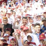 Pj Gubernur Jabar Bey Machmudin saat melaksanakan rangkaian acara peringatan Hardiknas 2024 tingkat Provinsi Jawa Barat di Lapangan Sempur, Kota Bogor