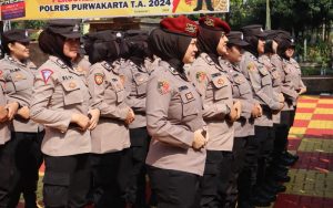 Polwan di Purwakarta Latihan Pengamanan Pilkada 2024