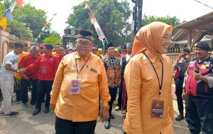 Anne Ratna Mustika-Budi Hermawan Resmi Daftarkan Diri ke KPU Purwakarta
