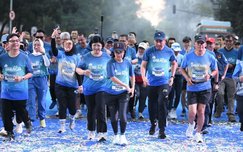 4.000 Pelari Ramaikan QRIS Run X Roadshow Bus KPK, Bey Machmudin: Tasbihkan Bandung Sebagai Kota Runners