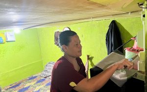 HUT ke-79 RI, Donasi Pegawai PLN Nyalakan 7.357 Listrik Gratis bagi Keluarga Kurang Mampu