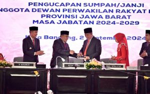 Bey Machmudin Ajak Legislator Baru Sinergi Bangun Jabar