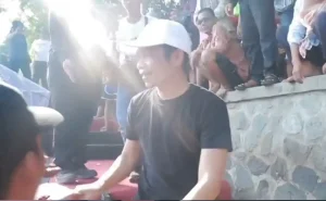 ‘Ngagubyag’ Bareng KDM Om Zein & Abang Ijo, Ribuan Warga Ubah Situ Cikumpay Jadi Lautan Manusia