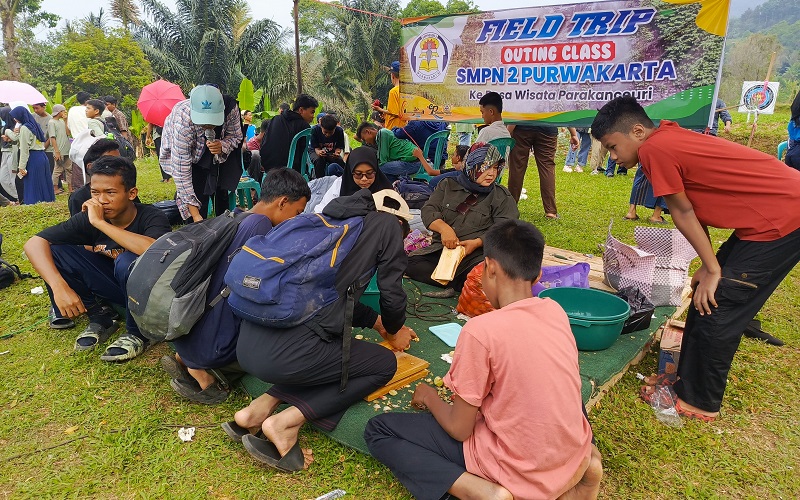 FK Fokdarwis Kenalkan ke Siswa SMPN 2 Purwakarta Tentang Wisata di Desa Kampung Parakanceuri