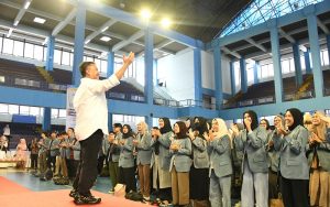Herman Suryatman Minta 2.045 Mahasiswa UPI Coba Selesaikan Masalah Stunting dan Sampah