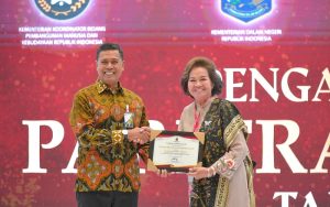 Angka Universal Coverage Jamsostek Diharapkan Terus Meningkat, Wapres Berikan Paritrana Award