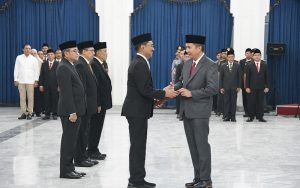 Lima Pejabat Sementara Bupati Dilantik, Bey Machmudin Minta Sukseskan Pilkada Serentak 2024