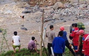 Heboh Video Viral Bocah Terjebak di Sungai Cikundul Cianjur, Polisi Ungkap Hal Ini