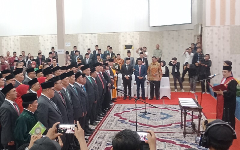 Pelantikan 45 Anggota DPRD Serdang Bedagai Periode 2024-2029, 23 Orang Diisi Wajah Lama