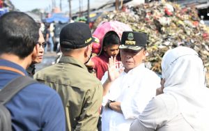 Herman Suryatman Tinjau Kondisi Sampah di Pasar Induk Caringin Bandung, Ini Hasilnya