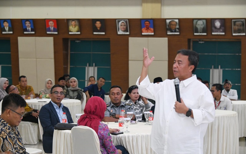 Herman Suryatman Minta Perangkat Desa Mandiri Selesaikan Persoalan Hukum Tanpa Pengacara