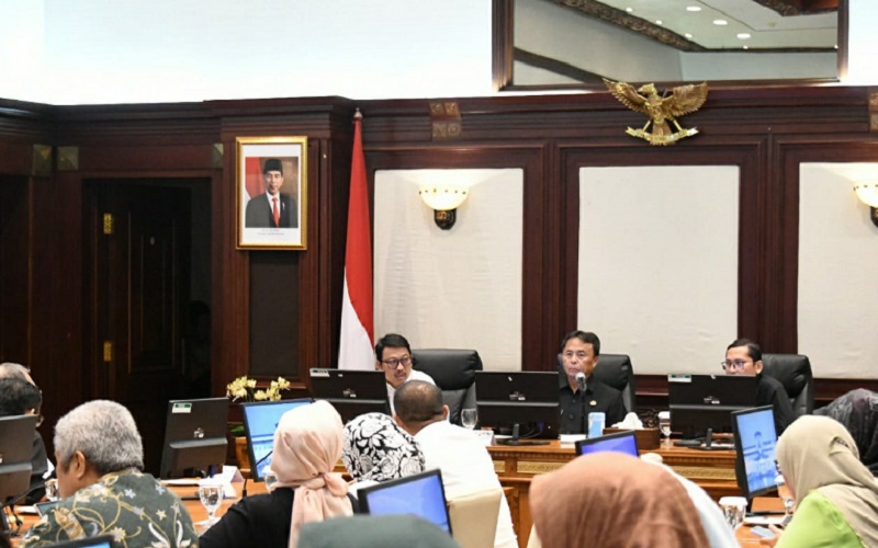 Herman Suryatman Tekankan Pengelolaan Sampah di Hulu dengan Ragam Teknologi