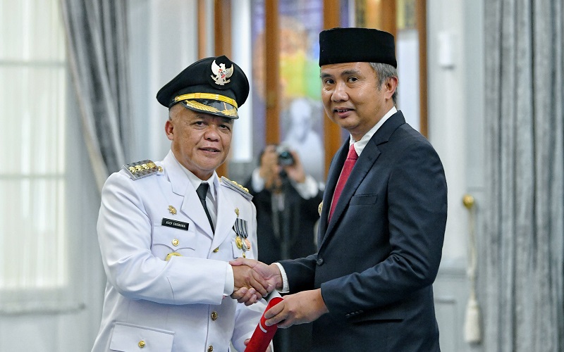 Bey Machmudin Lantik Asep Sukmana Jadi Pj Wali Kota Tasikmalaya