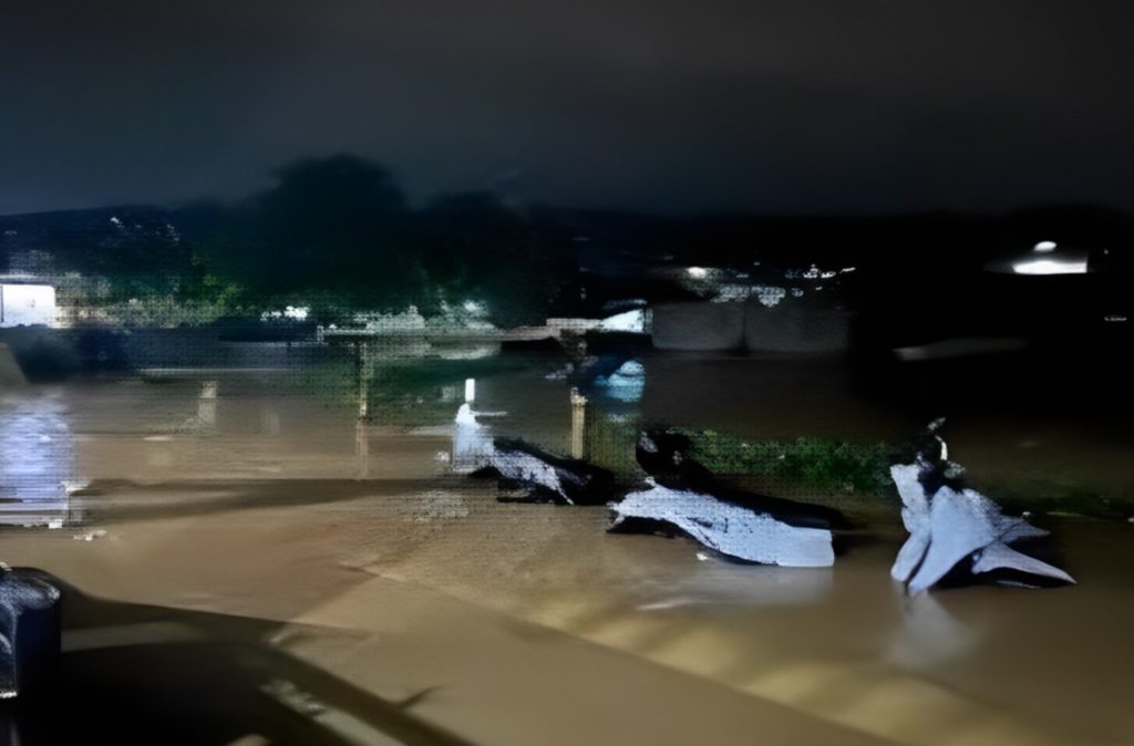 Musim Hujan Telah Tiba: Kabupaten Bandung Langsung Alami Bencana Banjir