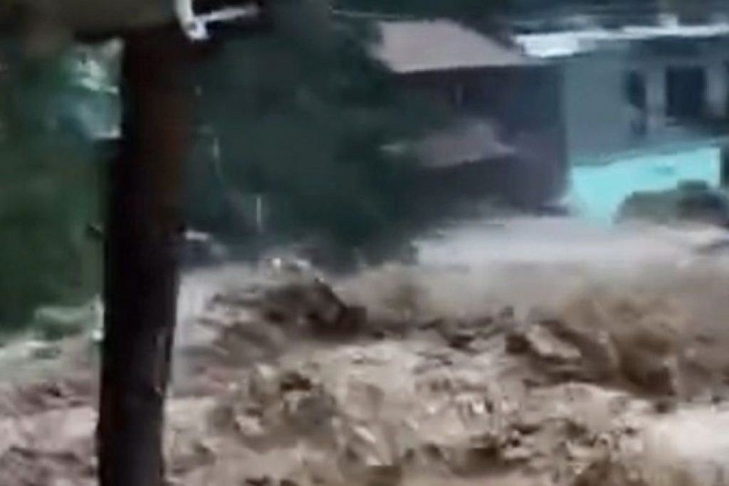 Banjir Bandang Landa Wilayah Selatan Karawang, Ini Daerah Terdampak