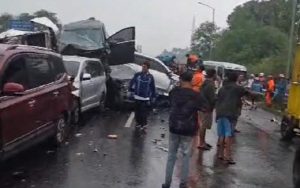 Kemenhub Tindaklanjuti Kecelakaan Beruntun di Tol Cipularang KM 92