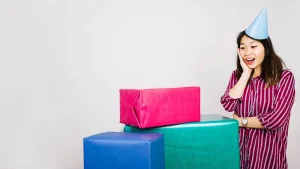 Asyik! Semua Warga Bakal Diberi Hadiah Ulang Tahun oleh Negara