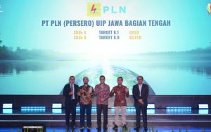 PLN Raih Dua Penghargaan di ISDA 2024, Tegaskan Komitmen Tingkatkan Kesejahteraan Masyarakat Melalui TJSL