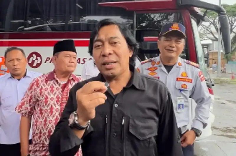 Anggota DPD RI Komite II, Alfiansyah Bustami alias Komeng (Foto: Instagram @komeng.original)