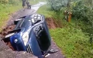 Cuaca Ekstrem Hantam Selatan Cianjur: Longsor hingga Pergeseran Tanah