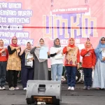 Gelar Produk dan Business Matching UMKM Naik Kelas Jawa Barat 2024, di Taman Pasanggrahan Alun-alun Purwakarta (Foto: Ist)