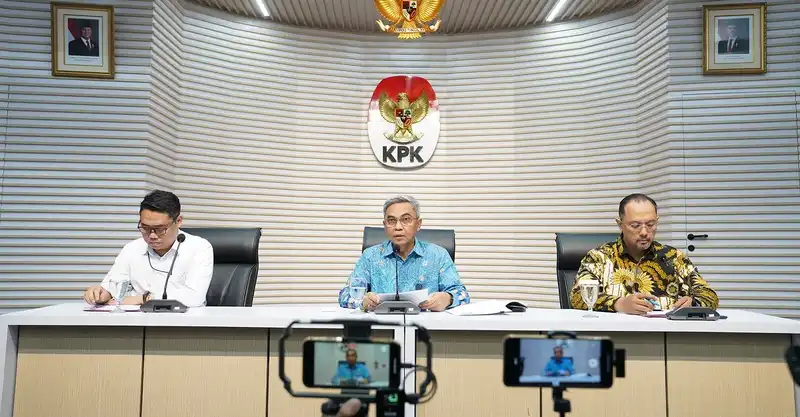 Pengumuman penetapan status tersangka Sekretaris Jenderal PDIP Hasto Kristiyanto di Gedung Merah Putih KPK, Jakarta, pada Selasa, 24 Desember 2024. (Foto: Dok. KPK)