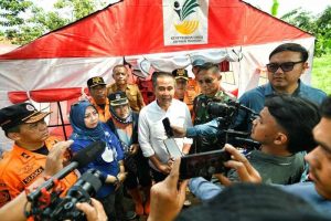 Bey Machmudin Kunjungi Lokasi Bencana Terparah di Sukabumi, Tiga Hal Ini Jadi Fokus Utama
