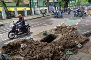 Pj Wali Kota Bandung Instruksikan Proyek Galian Kabel Dihentikan Sementara