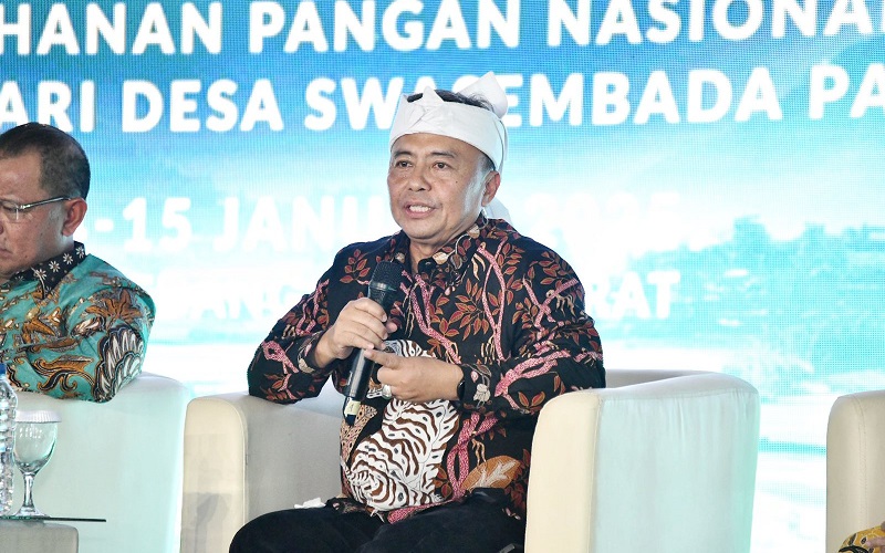 Hari Desa Nasional, Herman Suryatman Dorong Gerakan Tanam Cabai Rawit di Halaman Rumah