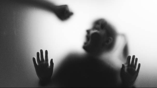 Kasus KDRT di Sukabumi: Suami Paksa Aborsi, Istri Trauma Berat hingga Ingin Akhiri Hidup!