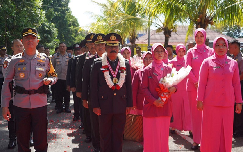 Wisuda Purna Bhakti, Kapolres Cianjur Lepas 9 Purnawirawan Polri